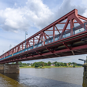 OF2_51147.jpg