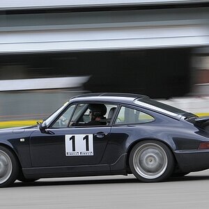 Porsche_2.jpg