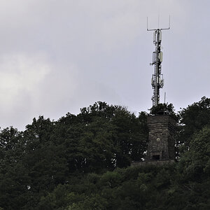 Der Kaiser Wilhelm-Turm mit seinen Antennen.jpg