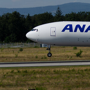 B777_Front.jpg
