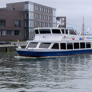 OF2_51680.jpg