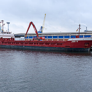 OF2_51820.jpg