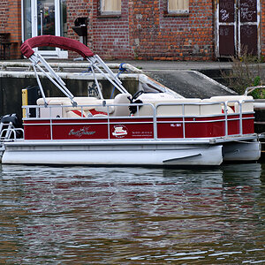 OF2_51739.jpg