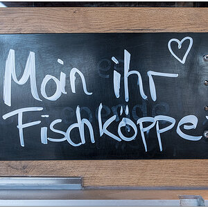 467 Nette Begrüßung in Kiel an der Kiellinie – "Moin ihr Fischköppe"