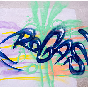 037 Frisches Graffiti in Kiel