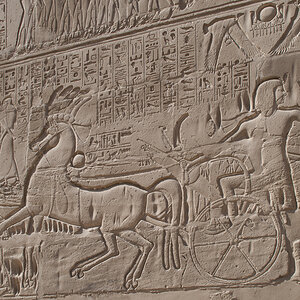 Zugwagen Luxor.jpg