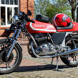 Ducati 500 Sport Desmo l.jpg