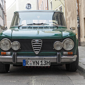 Alfa Romeo Giulia 1300 TI - 3.jpg