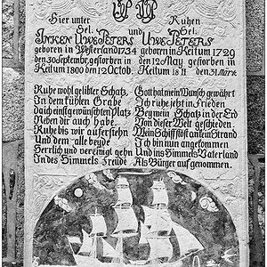 206 Sylt – Keitum Friedhof: Restaurierter Grabstein
