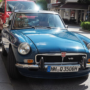 MG B GT V8 a.jpg