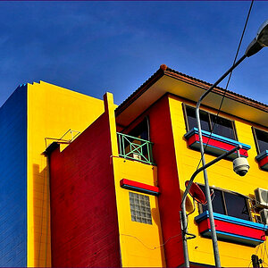 comp_2Building2-Lumi.jpg
