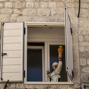 Fenster Eisdiele Trogir.jpg