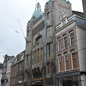 Theater Tuschinski Amsterdam.jpg