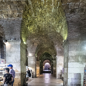 Katakomben Diocletianspalast2.jpg