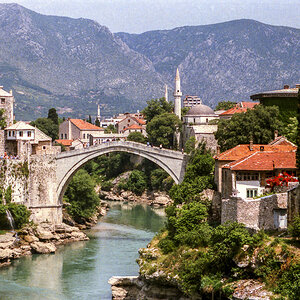 Mostar Stari Most alt.jpg