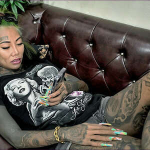 comp_2Tattoo-Lady1-lumi-B.jpg
