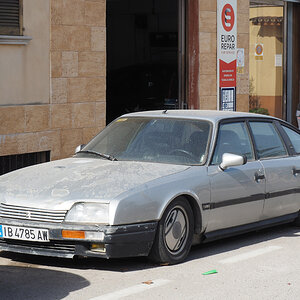 Citroen CX25 GTi Turbo 2 ABS Front.jpg