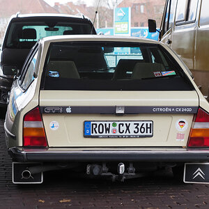 Citroen CX 2400 GTi Heck.jpg