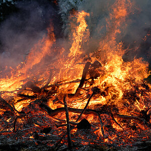 Osterfeuer.jpg