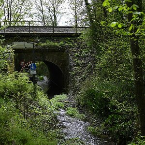 Bachlauf Eisenbahnbrücke Z fc 28mm.jpg