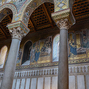 Sizilien 23 Monreale Kathedrale-Säule-34.jpg