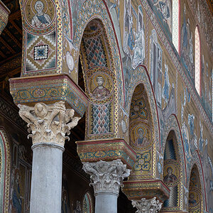 Sizilien 23 Monreale Kathedrale-Säule-37.jpg