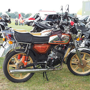 Zündapp KS80 Touring r.jpg