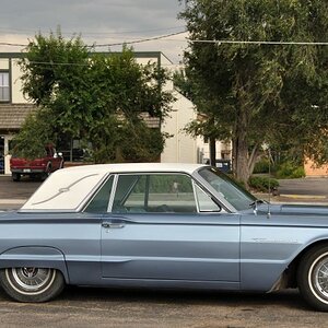 1964 Ford Thunderbird