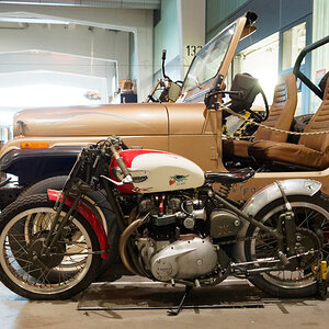 Triumph Lightning.jpg