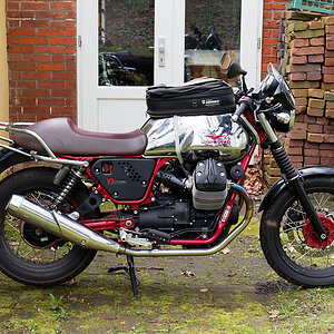 Moto Guzzi V7 II Racer.jpg