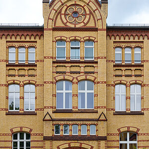 OF2_68934.jpg