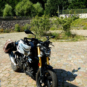 g 310 r.2aff.jpg