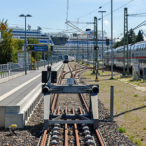 OF2_65389.jpg