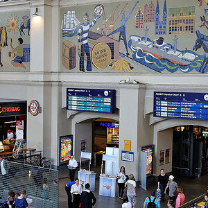 HBF Bremen Eingangshalle.jpg