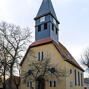 OF2_71698.jpg