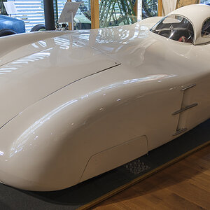 T51X0037-1.jpg