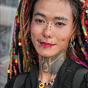 comp_2JapaneseGirl1-lumi.jpg