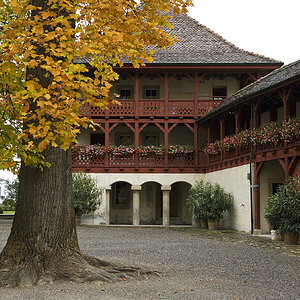 200910173931 - Schloss Lenzburg (Aargau, Schweiz) im Herbst