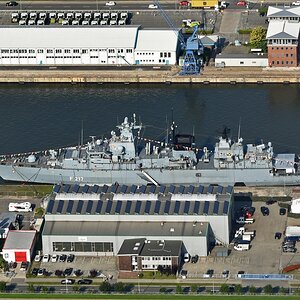 bremerhaven_fregatte_bayern.jpg