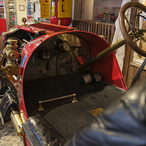 T51X0015-1.JPG