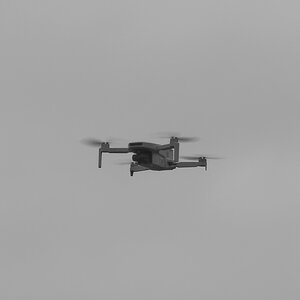 2M120740_DxOAxl.jpg