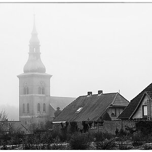 Dorfkirche_BW.jpg
