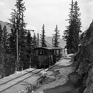 Mürrenbahn.jpg