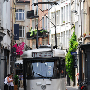 antwerpen_tram.jpg