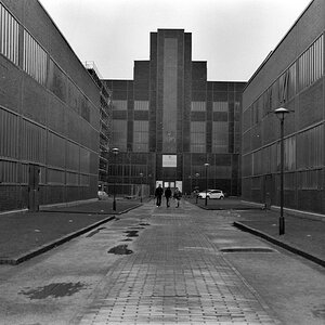Gebäude 1