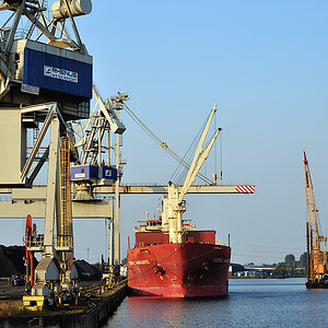Hüttenhafen.jpg
