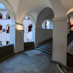 Forum_DZ89946_01.jpg