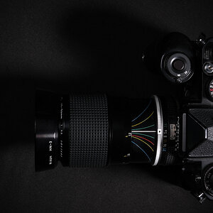 Nikon FE mit AIS Nikkor 43-86/3.5