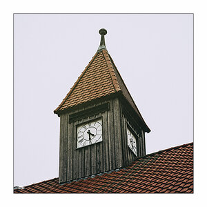 42/365 Muse – Time is Running Out © 2026 Sabine Lommatzsch