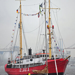 hamburg_elbe_3.jpg